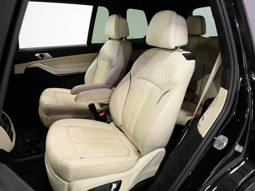 2022 BMW X7 xDrive40i M Sport Pkg Executive Pkg   - Photo 46 - Sarasota, FL 34243