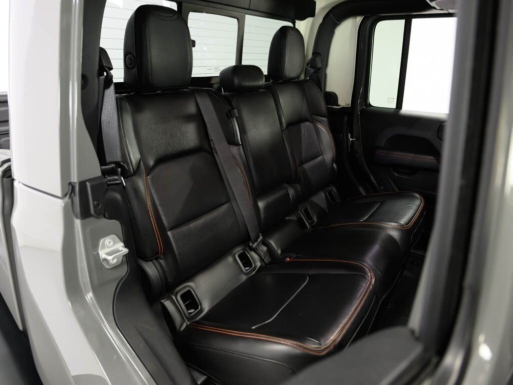 2020 Jeep Gladiator Mojave Leather Trimmed Bucket Seats Premium LED   - Photo 53 - Sarasota, FL 34243
