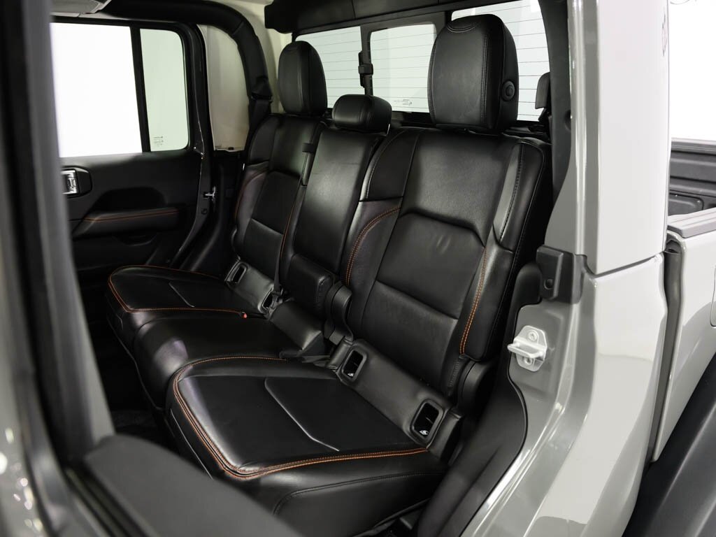 2020 Jeep Gladiator Mojave Leather Trimmed Bucket Seats Premium LED   - Photo 55 - Sarasota, FL 34243