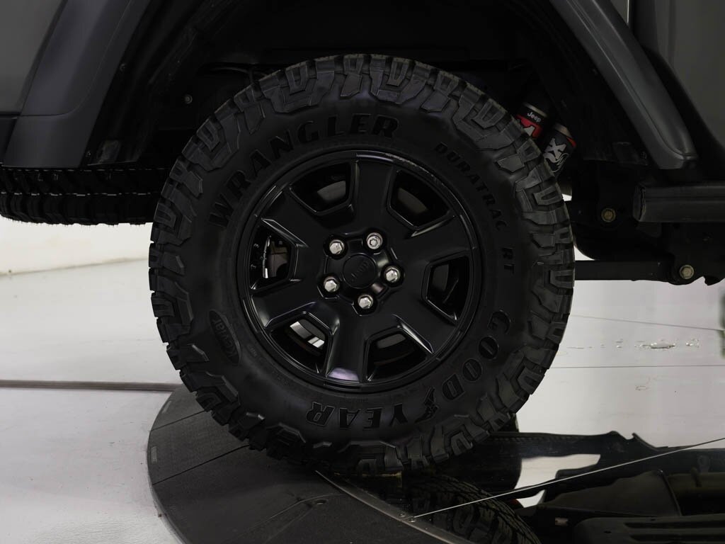 2020 Jeep Gladiator Mojave Leather Trimmed Bucket Seats Premium LED   - Photo 44 - Sarasota, FL 34243