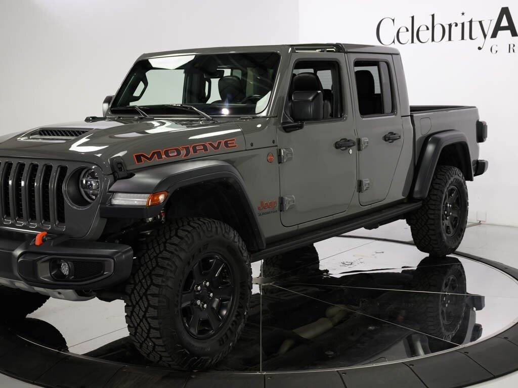 2020 Jeep Gladiator Mojave Leather Trimmed Bucket Seats Premium LED   - Photo 23 - Sarasota, FL 34243