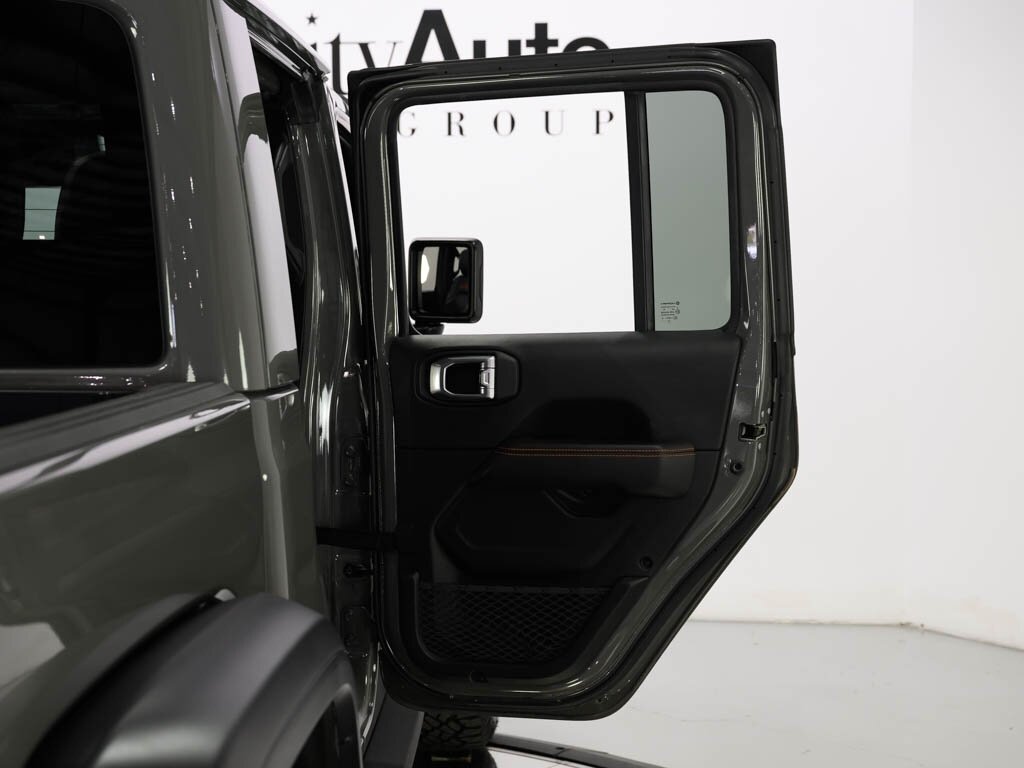 2020 Jeep Gladiator Mojave Leather Trimmed Bucket Seats Premium LED   - Photo 50 - Sarasota, FL 34243