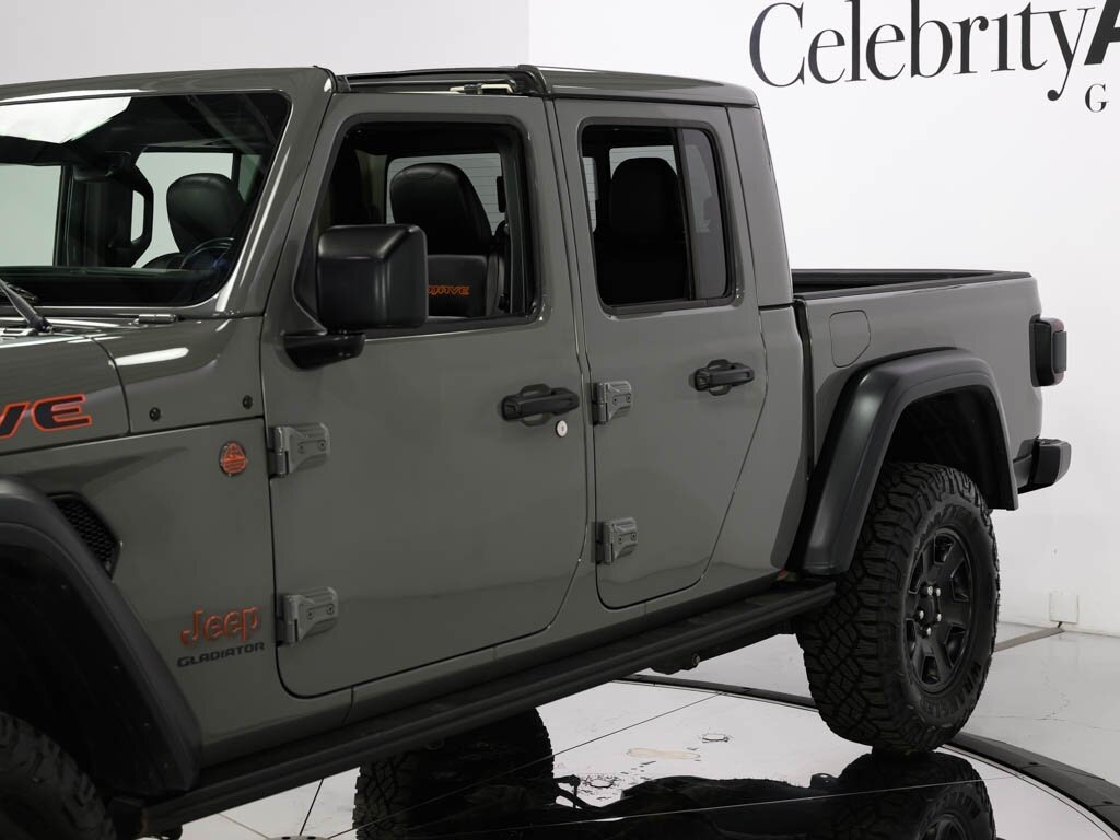 2020 Jeep Gladiator Mojave Leather Trimmed Bucket Seats Premium LED   - Photo 25 - Sarasota, FL 34243