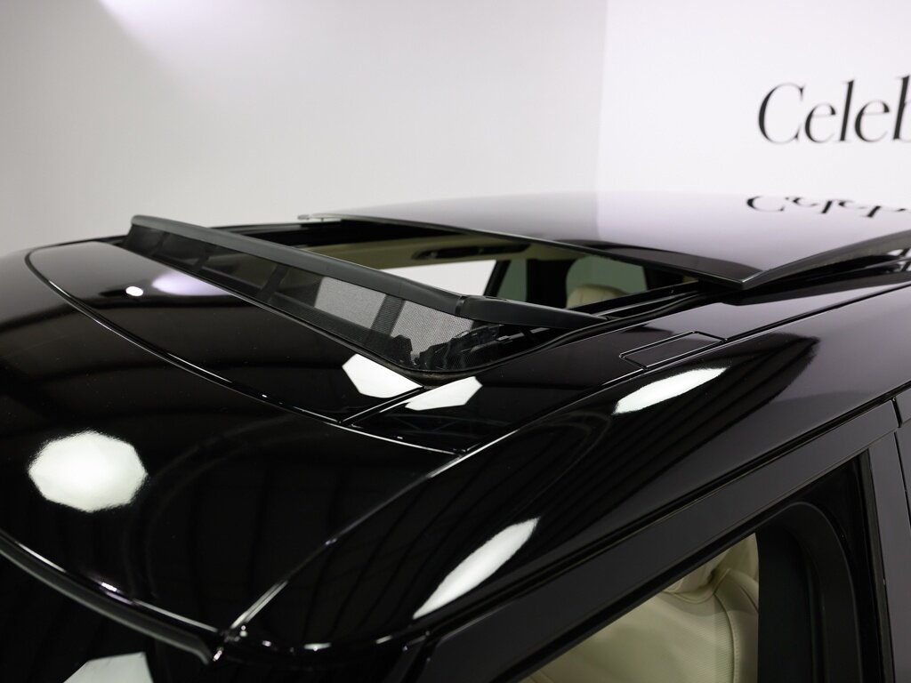 2025 Land Rover Range Rover P400 SE LWB 7 Passenger 22 " Gloss Black Wheels - Photo 33 - Sarasota, FL 34243