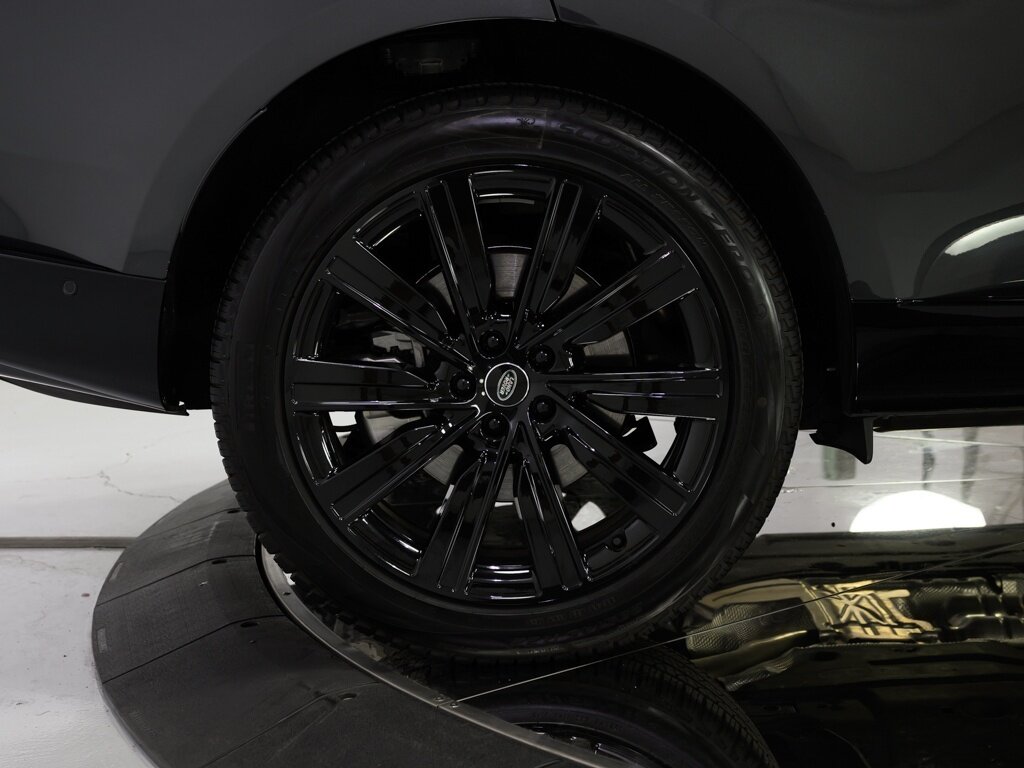 2025 Land Rover Range Rover P400 SE LWB 7 Passenger 22 " Gloss Black Wheels - Photo 35 - Sarasota, FL 34243
