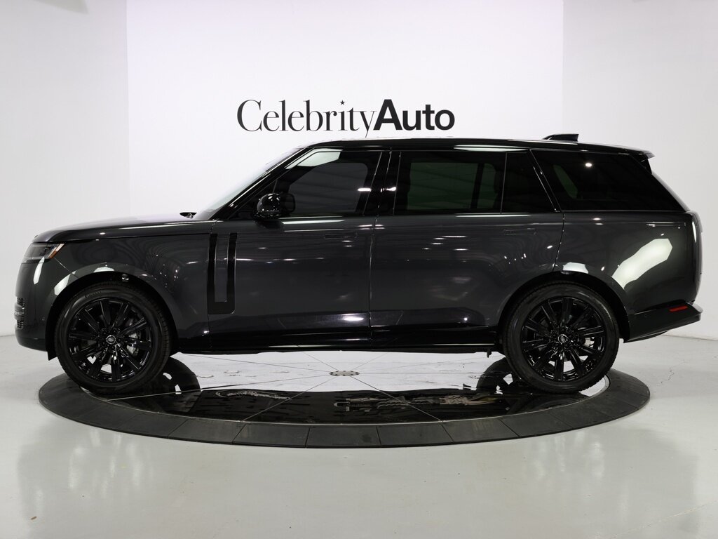 2025 Land Rover Range Rover P400 SE LWB 7 Passenger 22 " Gloss Black Wheels - Photo 4 - Sarasota, FL 34243