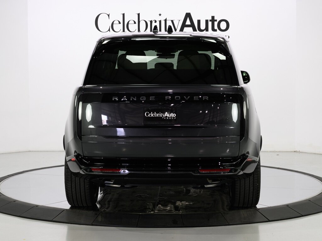 2025 Land Rover Range Rover P400 SE LWB 7 Passenger 22 " Gloss Black Wheels - Photo 6 - Sarasota, FL 34243