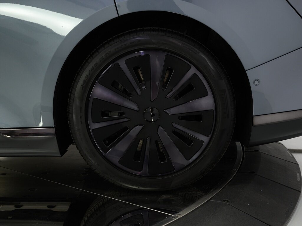 2025 Lucid Air Touring $88K MSRP Dream Drive Pro Convenience & Comfort Pk - Photo 35 - Sarasota, FL 34243