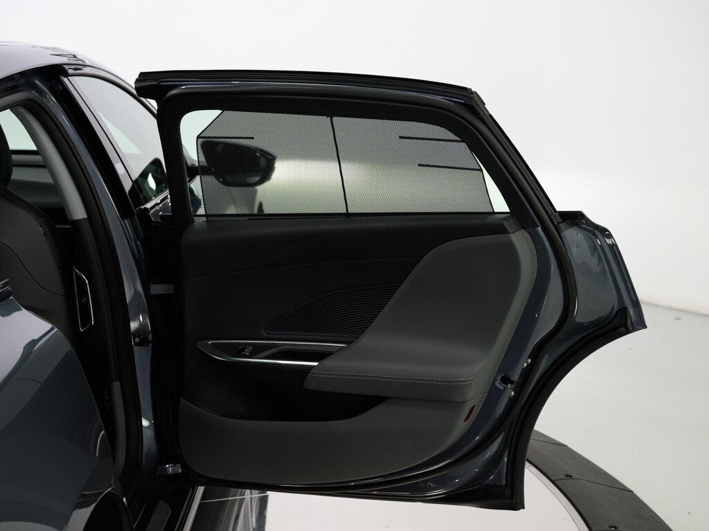 2025 Lucid Air Touring $88K MSRP Dream Drive Pro Convenience & Comfort Pk - Photo 38 - Sarasota, FL 34243