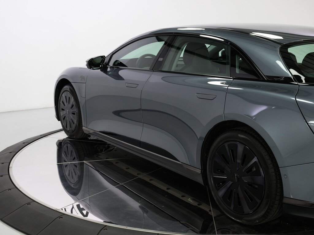 2025 Lucid Air Touring $88K MSRP Dream Drive Pro Convenience & Comfort Pk - Photo 25 - Sarasota, FL 34243