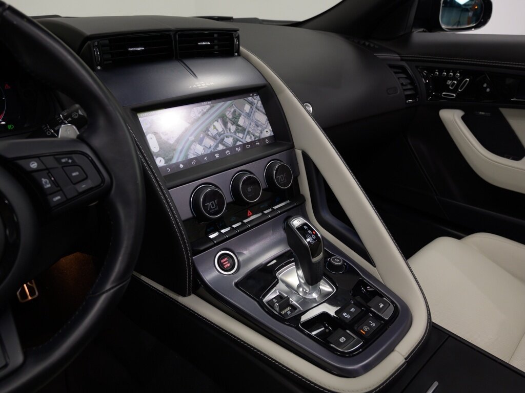 2021 Jaguar F-Type Conv P300 $80K MSRP Interior Luxury Pack   - Photo 56 - Sarasota, FL 34243