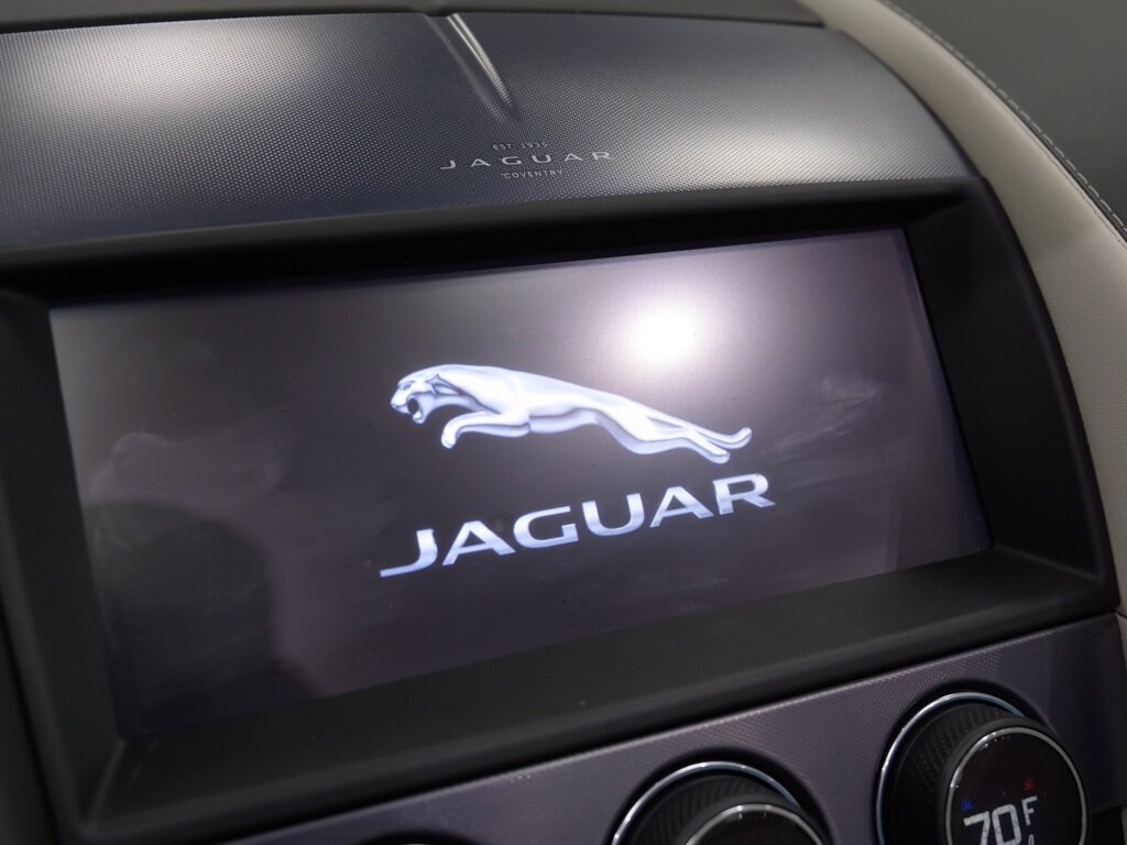 2021 Jaguar F-Type Conv P300 $80K MSRP Interior Luxury Pack   - Photo 57 - Sarasota, FL 34243