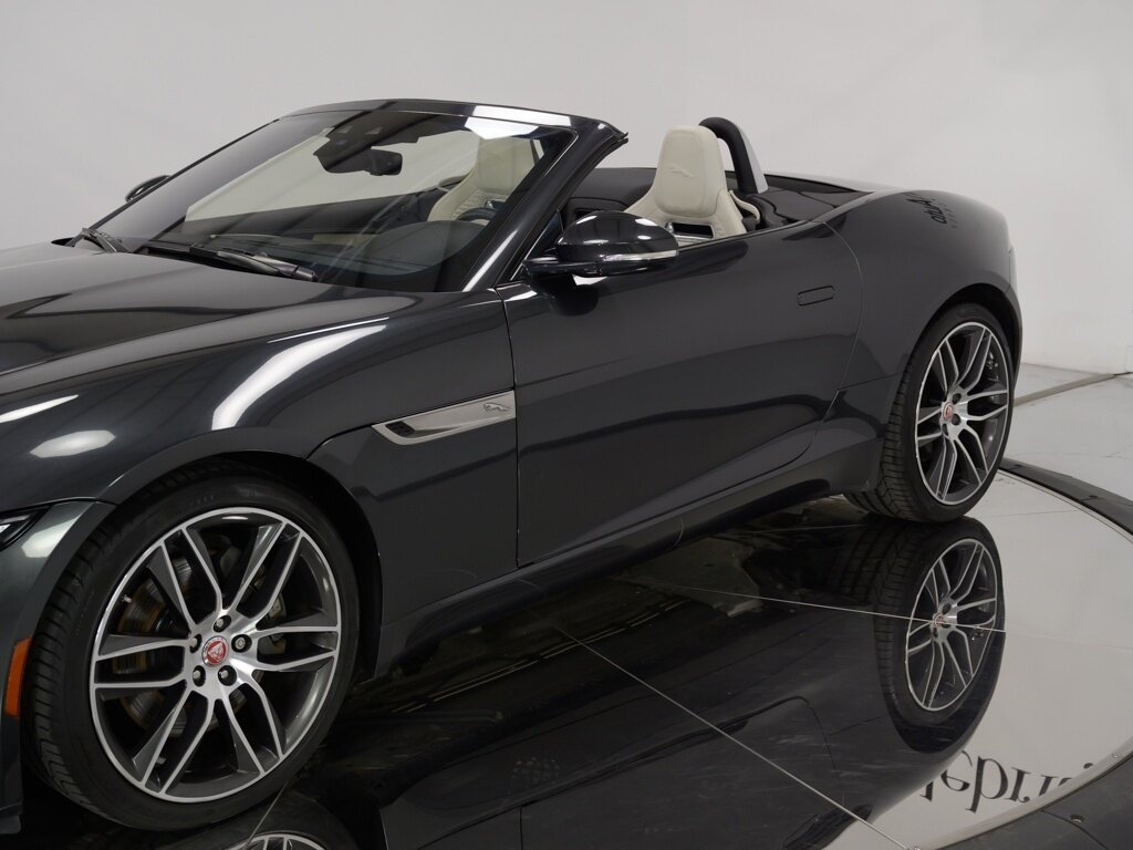 2021 Jaguar F-Type Conv P300 $80K MSRP Interior Luxury Pack   - Photo 23 - Sarasota, FL 34243