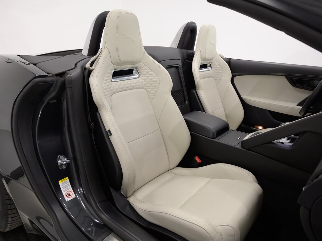 2021 Jaguar F-Type Conv P300 $80K MSRP Interior Luxury Pack   - Photo 48 - Sarasota, FL 34243