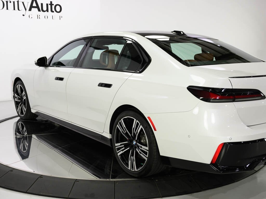 2024 BMW 740i $101K MSRP M Sport Professional Pkg   - Photo 23 - Sarasota, FL 34243