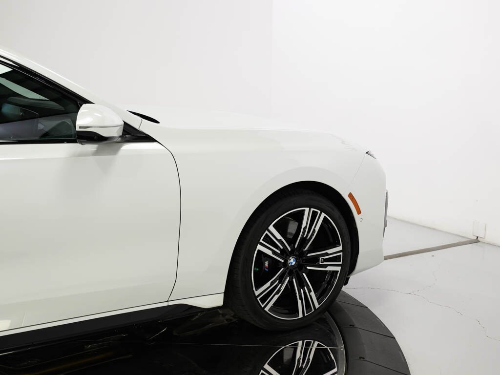 2024 BMW 740i $101K MSRP M Sport Professional Pkg   - Photo 17 - Sarasota, FL 34243