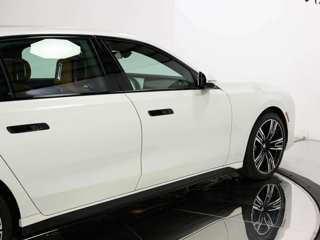 2024 BMW 740i $101K MSRP M Sport Professional Pkg   - Photo 26 - Sarasota, FL 34243