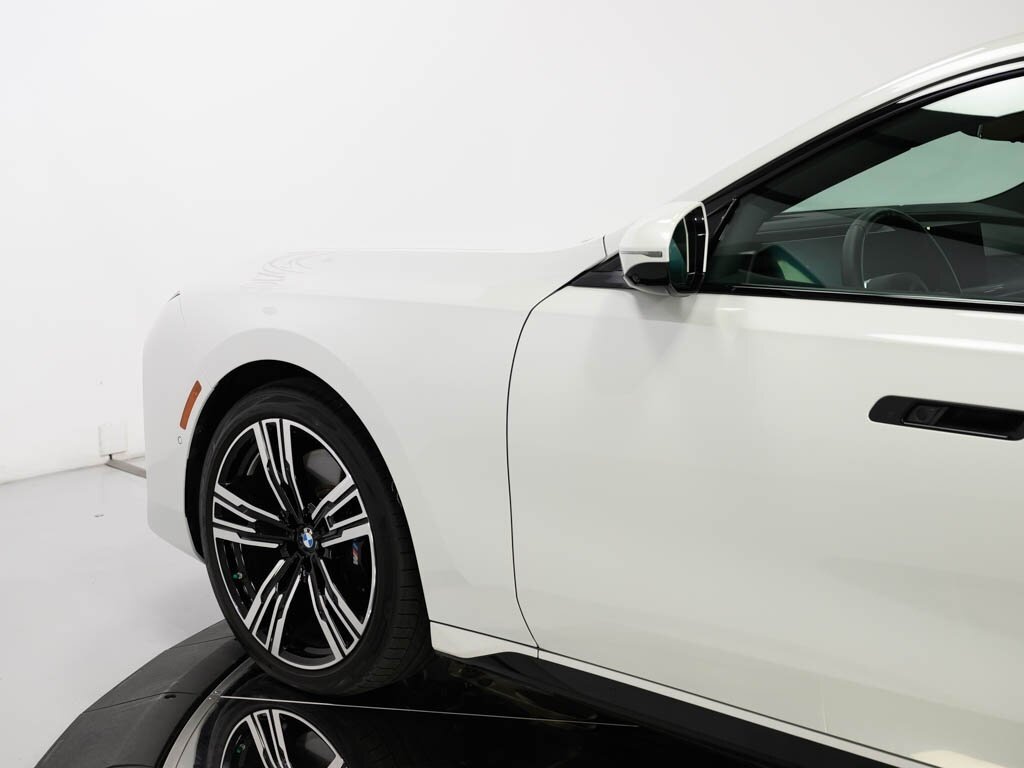 2024 BMW 740i $101K MSRP M Sport Professional Pkg   - Photo 18 - Sarasota, FL 34243