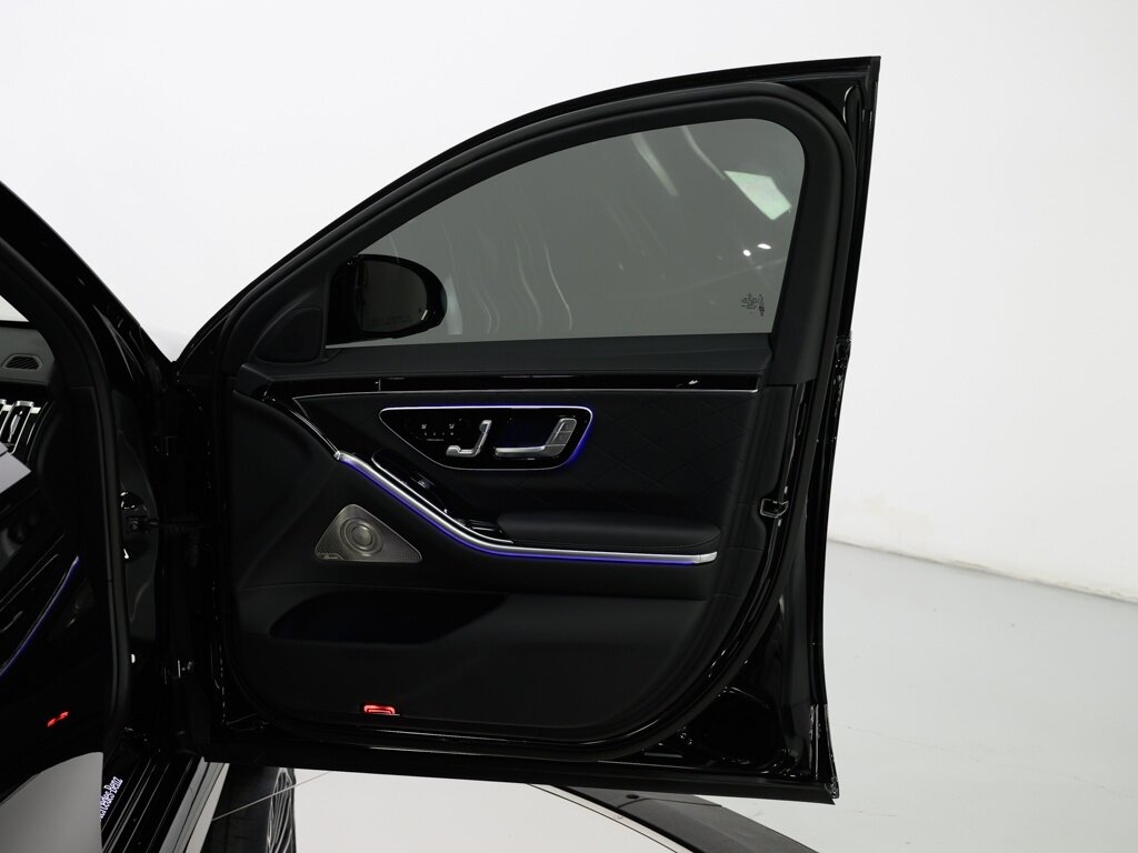 2024 Mercedes-Benz S 580 4MATIC $145K MSRP Technology Pkg AMG Line - Photo 38 - Sarasota, FL 34243