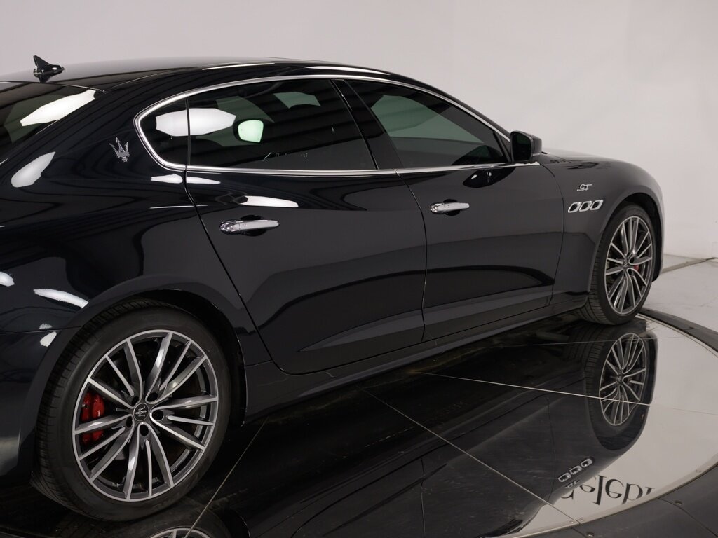 2022 Maserati Quattroporte GT $117K MSRP Executive Pkg Red Brake Calipers   - Photo 24 - Sarasota, FL 34243