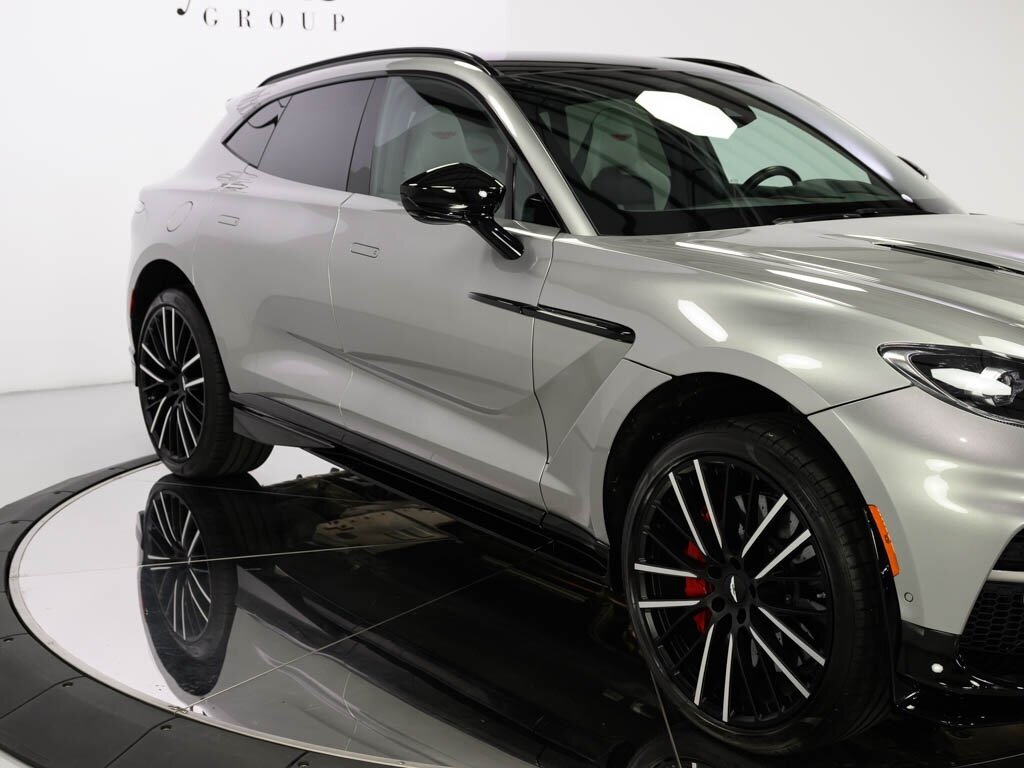2023 Aston Martin DBX 707 $270K MSRP 23 " Satin Black Wheels   - Photo 13 - Sarasota, FL 34243