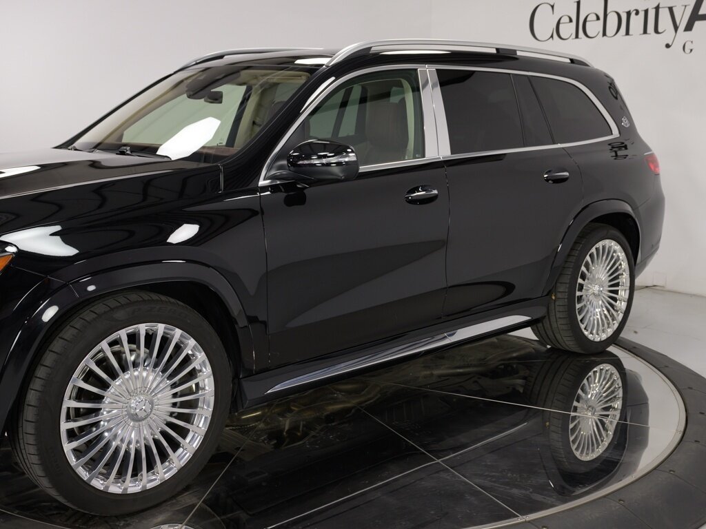 2024 Mercedes-Benz Maybach GLS600 4MATIC 23 " Maybach Forged Wheels   - Photo 14 - Sarasota, FL 34243