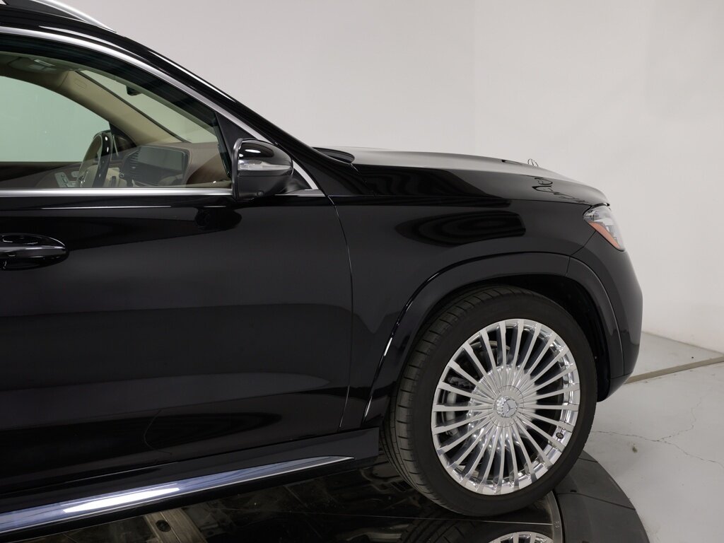 2024 Mercedes-Benz Maybach GLS600 4MATIC 23 " Maybach Forged Wheels   - Photo 17 - Sarasota, FL 34243