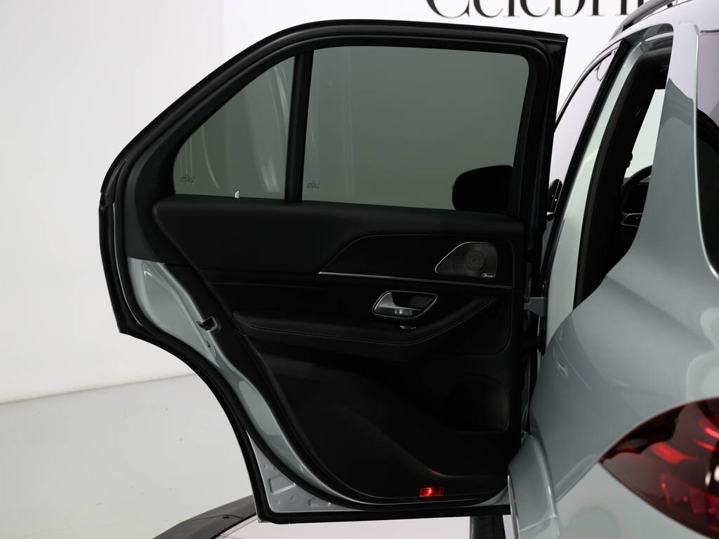 2025 Mercedes-Benz GLE 350 AMG Line Night Pkg Exclusive Trim   - Photo 40 - Sarasota, FL 34243