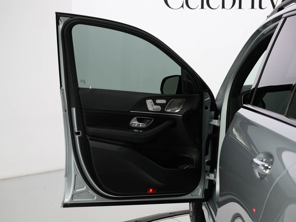 2025 Mercedes-Benz GLE 350 AMG Line Night Pkg Exclusive Trim   - Photo 38 - Sarasota, FL 34243
