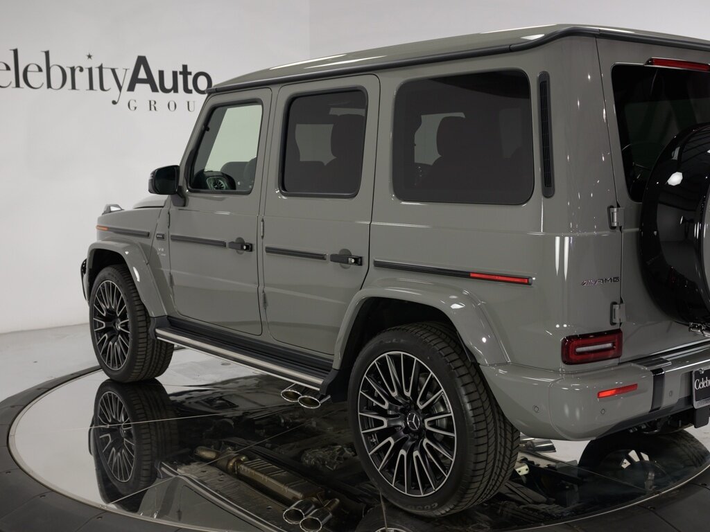 2025 Mercedes-Benz AMG G63 Manufaktur Interior Plus Night Pkg   - Photo 23 - Sarasota, FL 34243