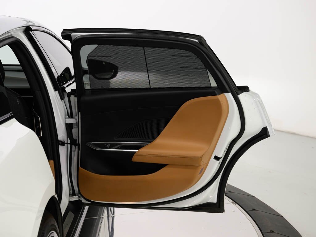 2023 Lucid Air Touring Comfort & Convenience Pkg Glass Canopy Top   - Photo 39 - Sarasota, FL 34243