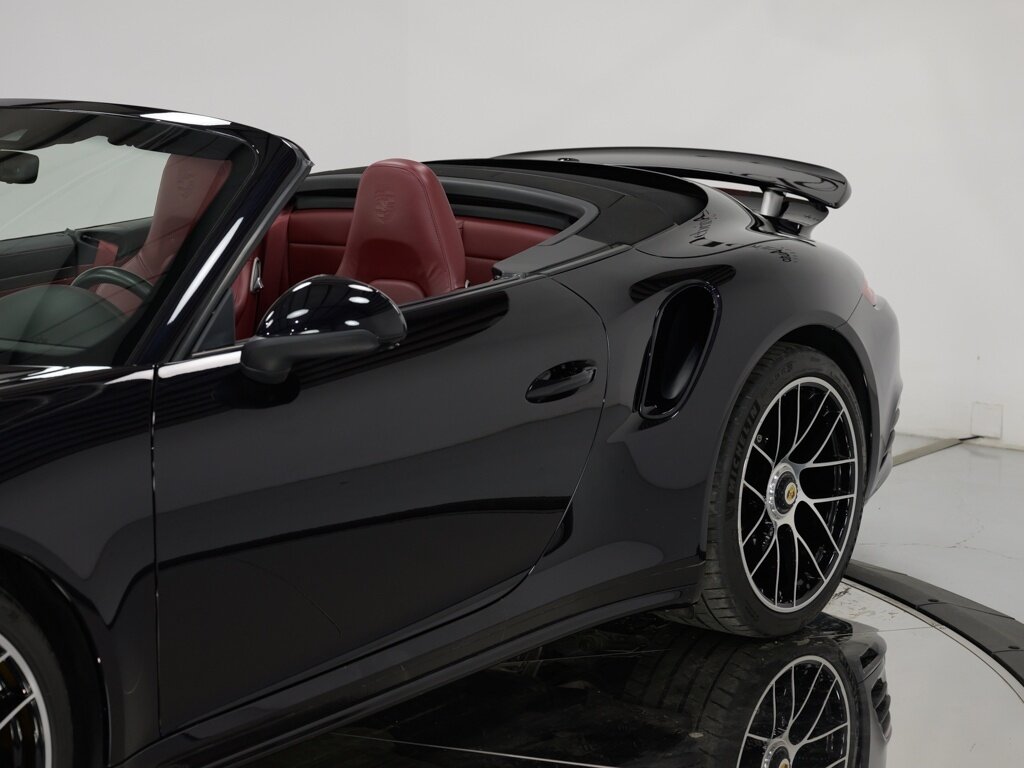 2019 Porsche 911 Turbo S Cabriolet $214K MSRP   - Photo 25 - Sarasota, FL 34243