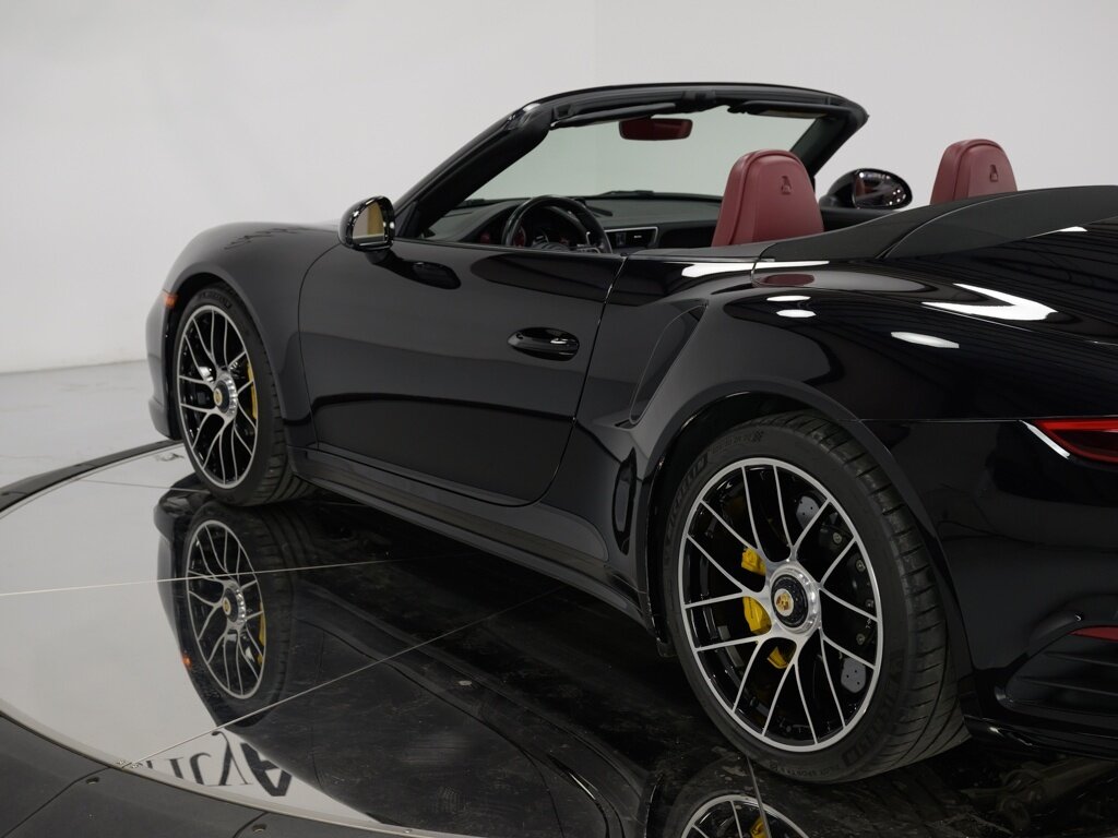 2019 Porsche 911 Turbo S Cabriolet $214K MSRP   - Photo 34 - Sarasota, FL 34243