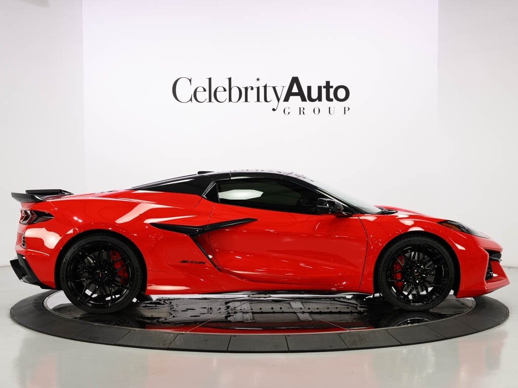 2023 Chevrolet Corvette Z06 Convertible 3LZ Black Spider Tech Wheels   - Photo 16 - Sarasota, FL 34243