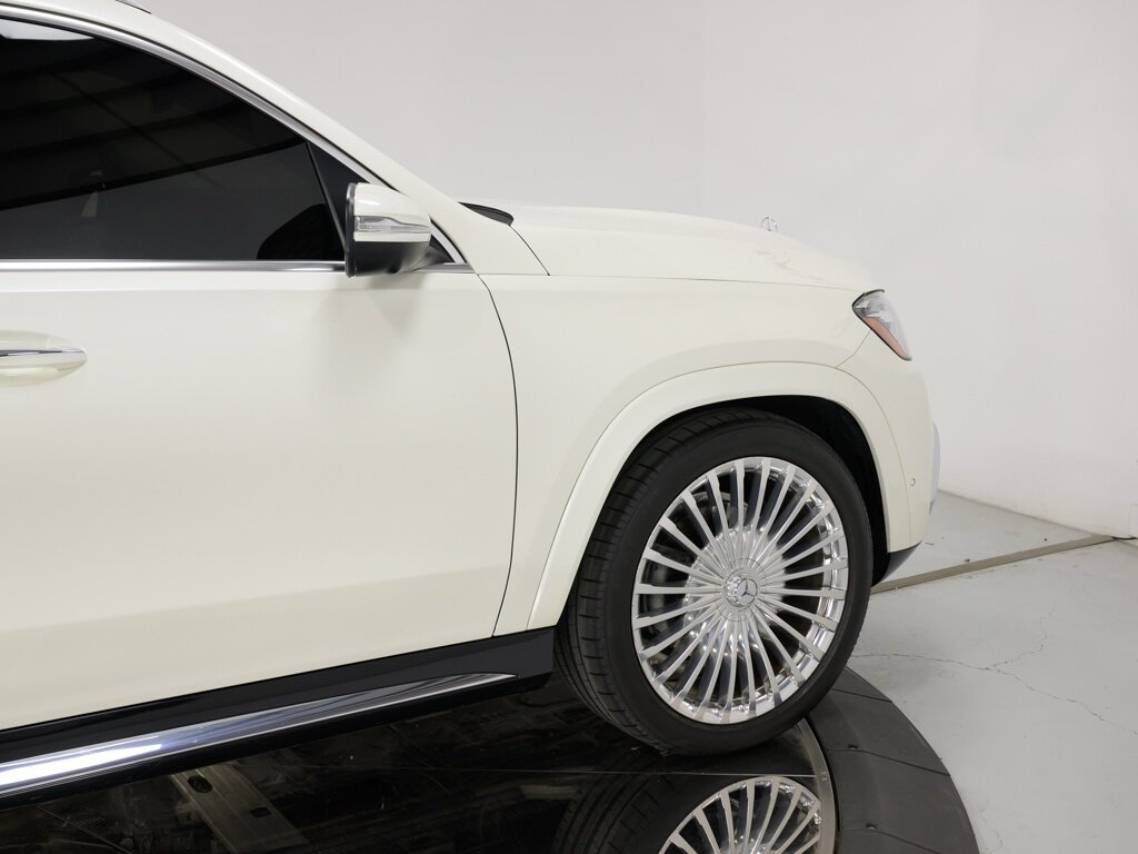 2022 Mercedes-Benz Maybach GLS600 4MATIC $191K MSRP Champagne Fridge   - Photo 17 - Sarasota, FL 34243