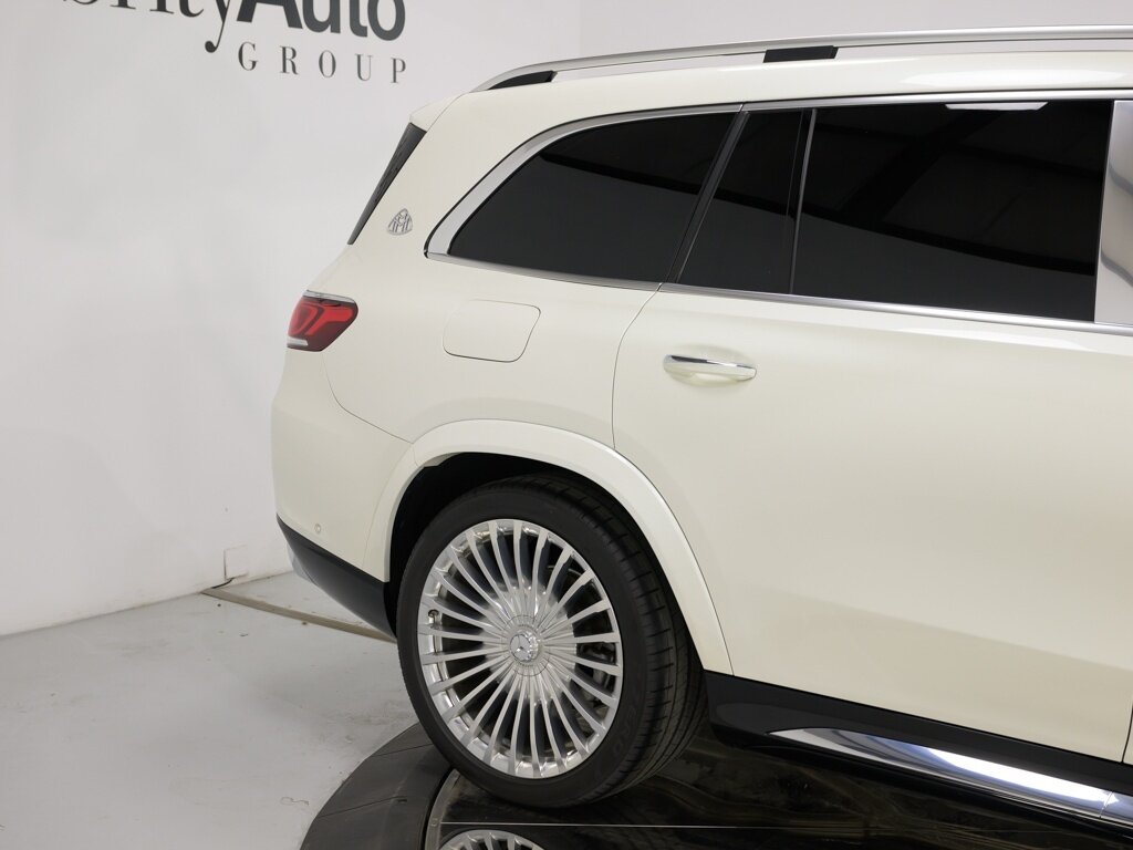 2022 Mercedes-Benz Maybach GLS600 4MATIC $191K MSRP Champagne Fridge   - Photo 28 - Sarasota, FL 34243