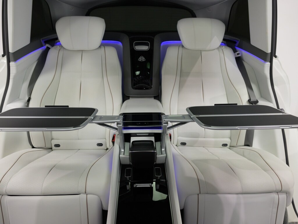 2022 Mercedes-Benz Maybach GLS600 4MATIC $191K MSRP Champagne Fridge   - Photo 71 - Sarasota, FL 34243