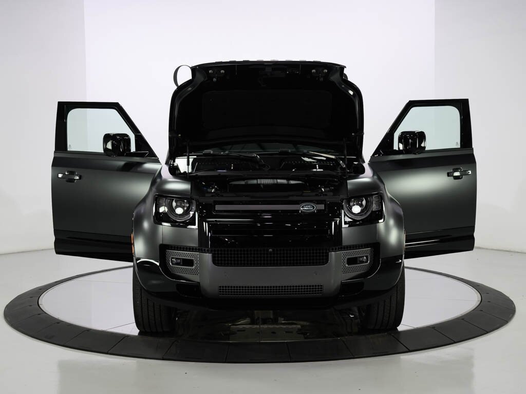 2023 Land Rover Defender 110 V8 P525 Carpathian Edition $123K MSRP - Photo 65 - Sarasota, FL 34243