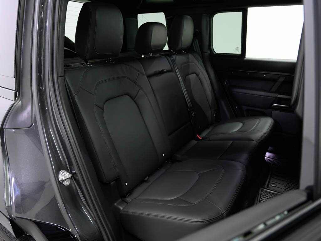 2023 Land Rover Defender 110 V8 P525 Carpathian Edition $123K MSRP - Photo 44 - Sarasota, FL 34243