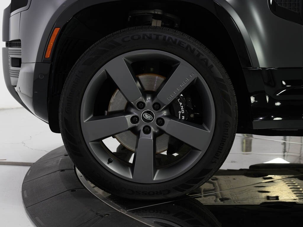 2023 Land Rover Defender 110 V8 P525 Carpathian Edition $123K MSRP - Photo 36 - Sarasota, FL 34243