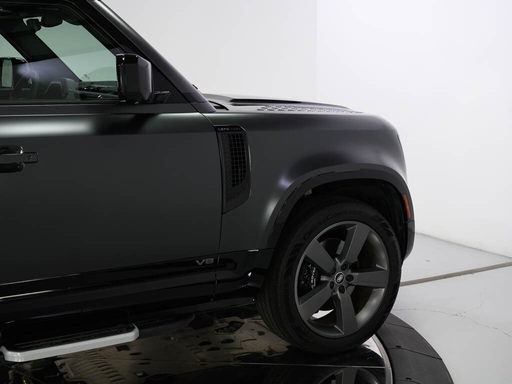 2023 Land Rover Defender 110 V8 P525 Carpathian Edition $123K MSRP - Photo 17 - Sarasota, FL 34243
