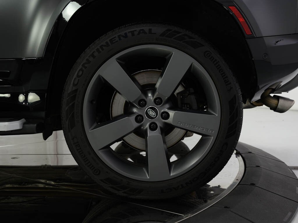 2023 Land Rover Defender 110 V8 P525 Carpathian Edition $123K MSRP - Photo 37 - Sarasota, FL 34243