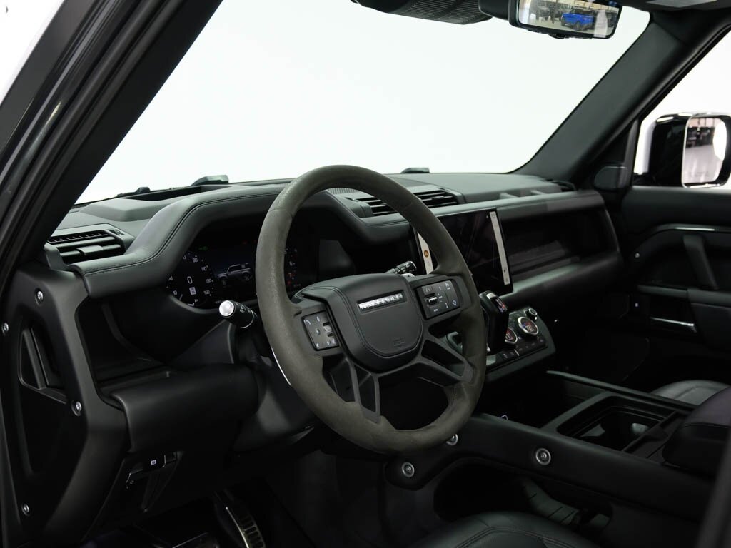 2023 Land Rover Defender 110 V8 P525 Carpathian Edition $123K MSRP - Photo 47 - Sarasota, FL 34243