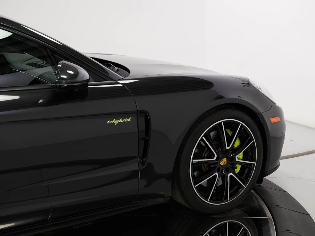 2018 Porsche Panamera 4 E-Hybrid   - Photo 17 - Sarasota, FL 34243