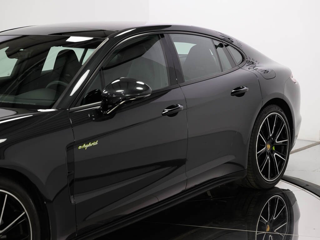 2018 Porsche Panamera 4 E-Hybrid   - Photo 16 - Sarasota, FL 34243