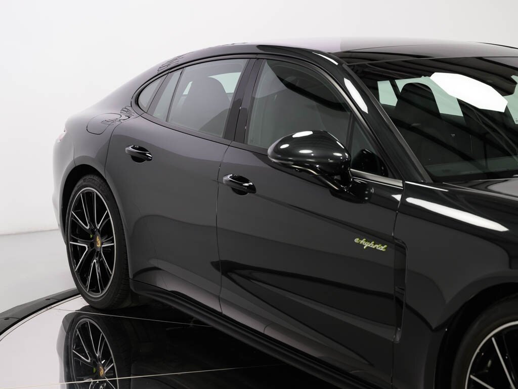 2018 Porsche Panamera 4 E-Hybrid   - Photo 15 - Sarasota, FL 34243