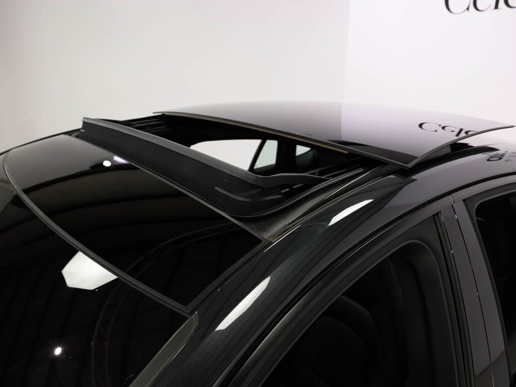 2018 Porsche Panamera 4 E-Hybrid   - Photo 33 - Sarasota, FL 34243