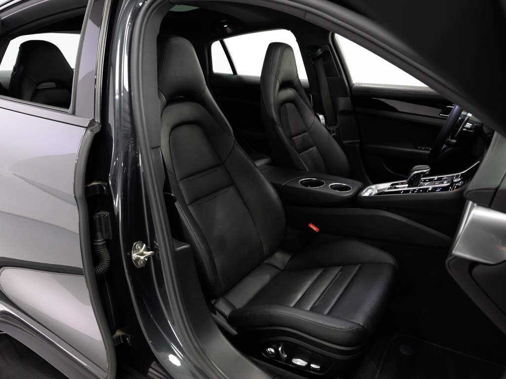 2018 Porsche Panamera 4 E-Hybrid   - Photo 43 - Sarasota, FL 34243