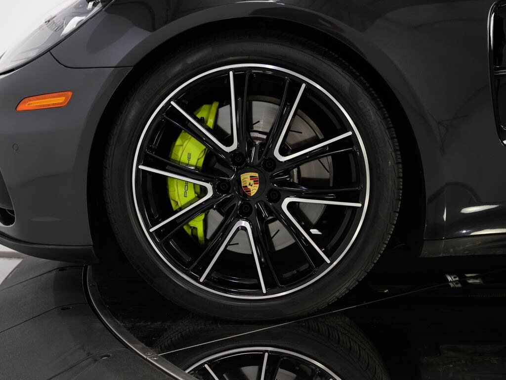 2018 Porsche Panamera 4 E-Hybrid   - Photo 36 - Sarasota, FL 34243