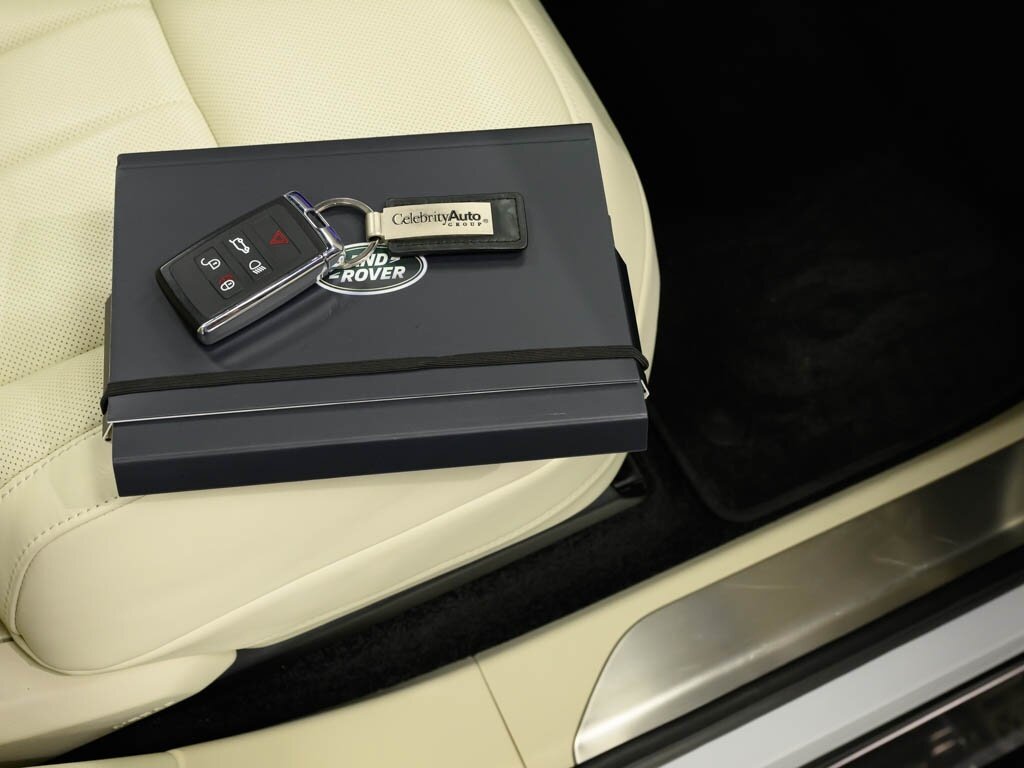 2023 Land Rover Range Rover SE photo 58
